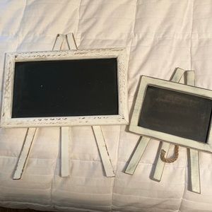 Chalkboard easel (2)